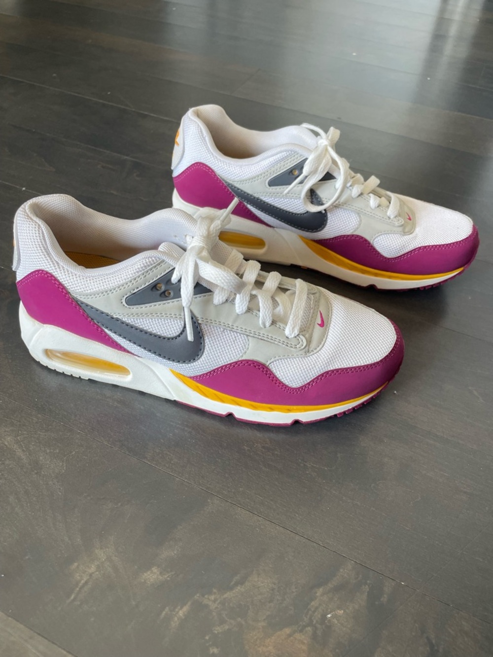 Nike Air Max Women’s Size 8